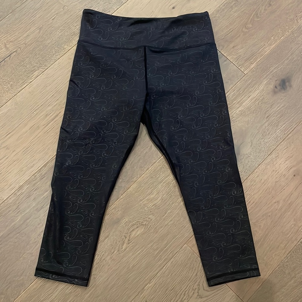 Zyia Crop Leggings